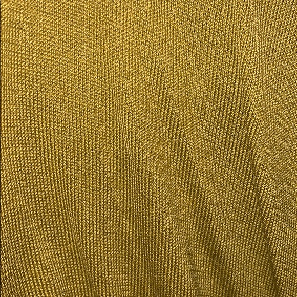 Top - Picture 3 of 3